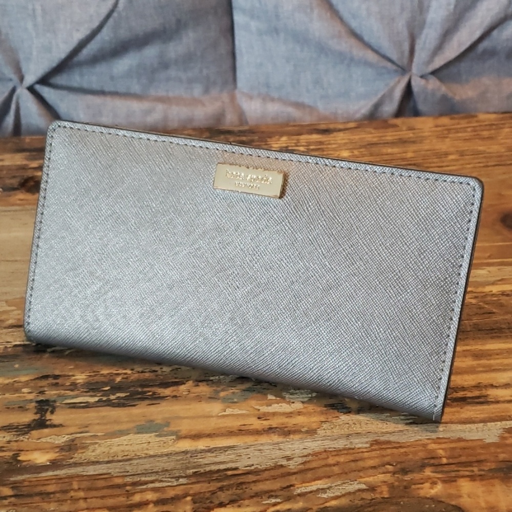 Kate Spade slim wallet